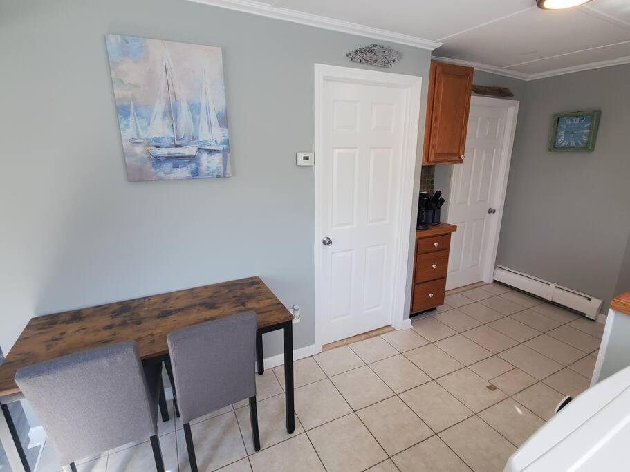 Beachy Bay Breeze Bungalow 2Br With Parking And Close To Many Amenities. Уэст-Хейвен Экстерьер фото